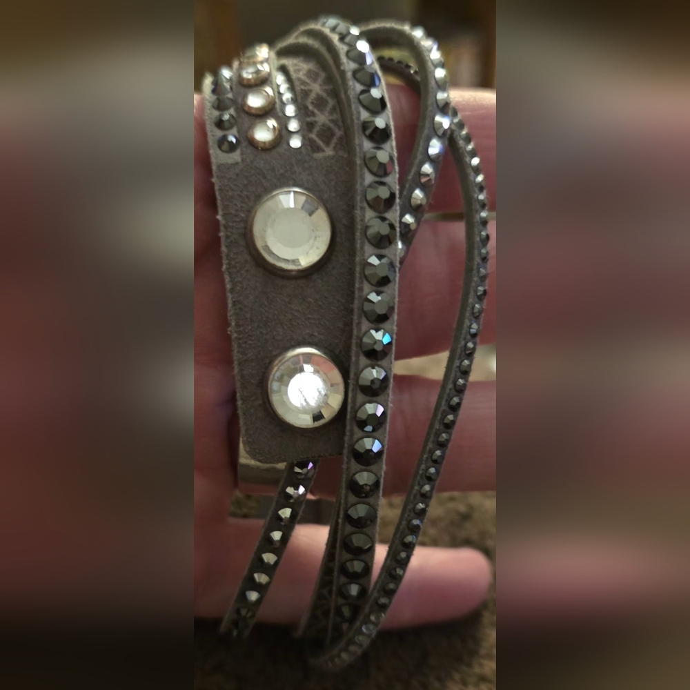 Gray Rhinestone Wrap Bracelet - Picture 3 of 6